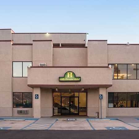San Bernardino Inn & Suites מראה חיצוני תמונה
